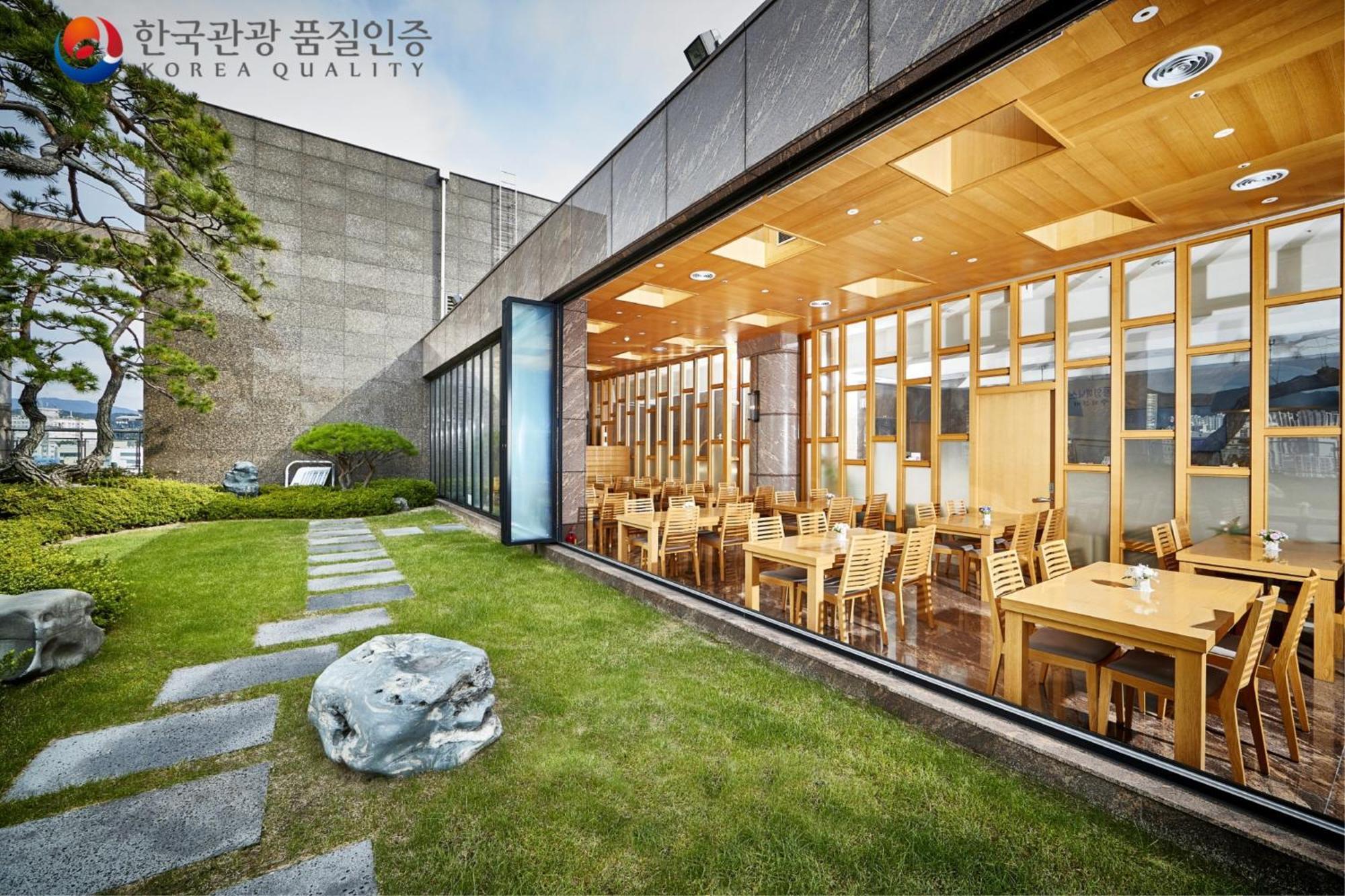 Arban Hotel Busan Exterior photo